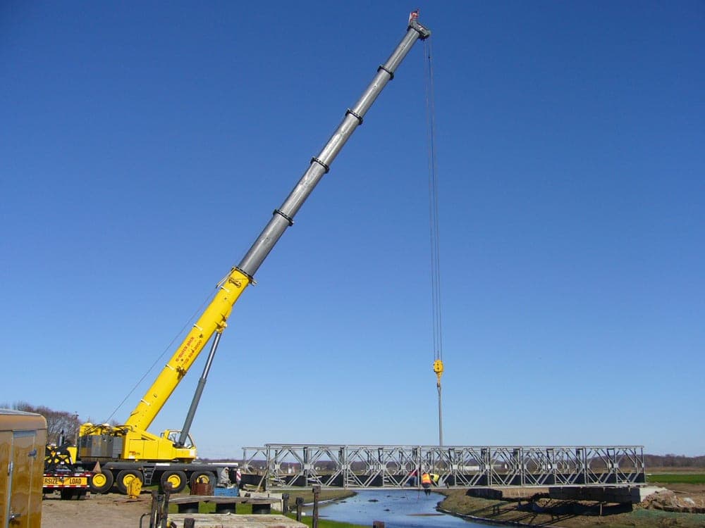 275 t Grove GMK5275 — All Terrain Cranes